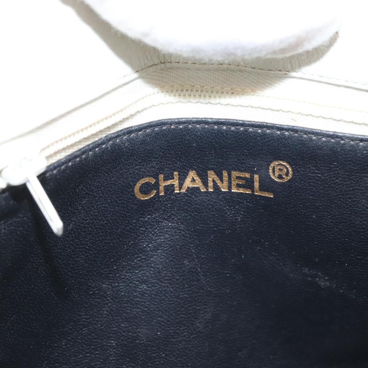 Chanel Chain Leather, White, Leather, Shoulder Bag