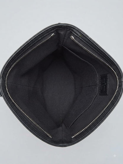 Louis Vuitton District Messenger Damier Infini Leather, Black, Leather, Shoulder Bag