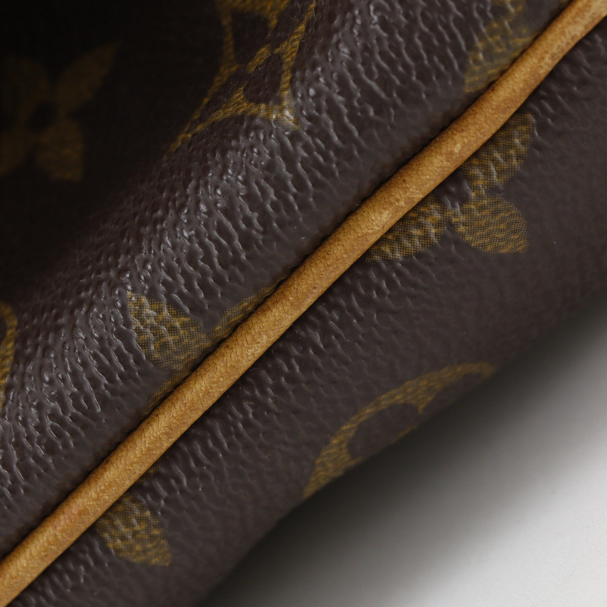 Louis Vuitton Musette Tango Monogram Canvas, Brown, Canvas, Shoulder Bag