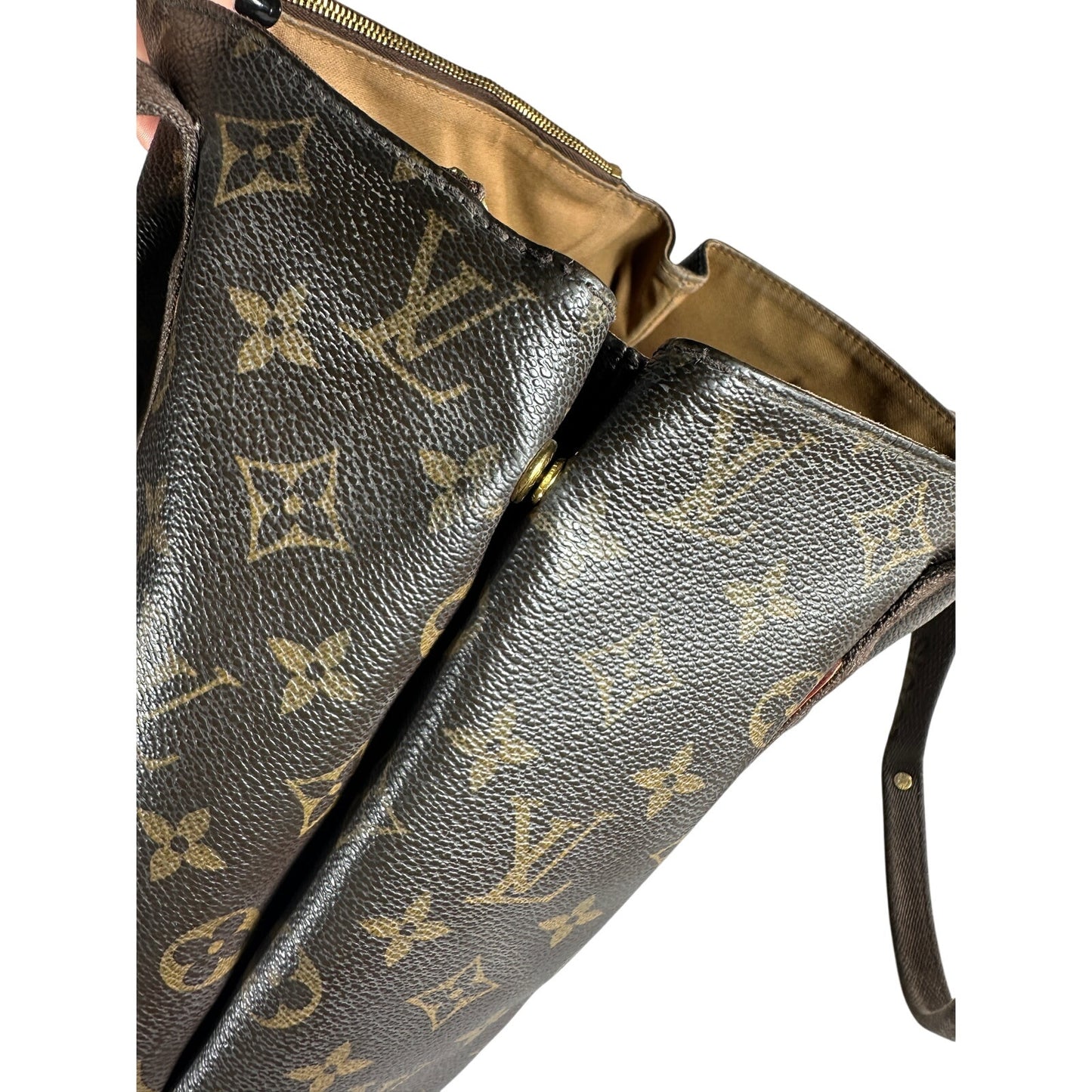 Louis Vuitton Beaubourg Tote
