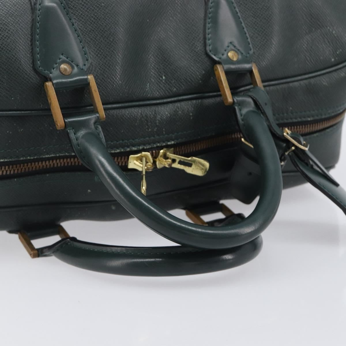 Louis Vuitton Kendall Taiga Leather, Green, Leather, Handbag