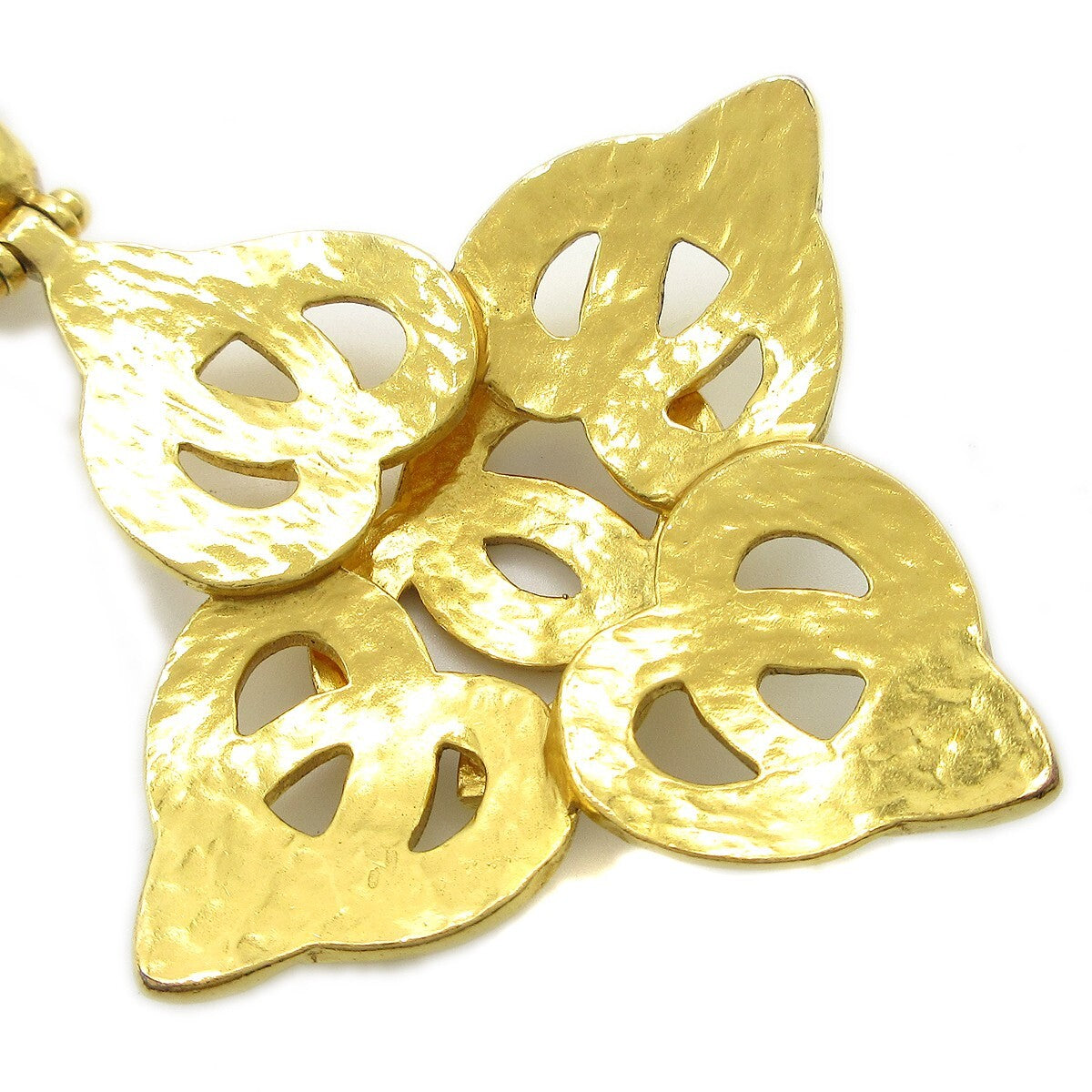 Chanel CC Heart Pendant Metal, Gold, Gold Plated, Necklace