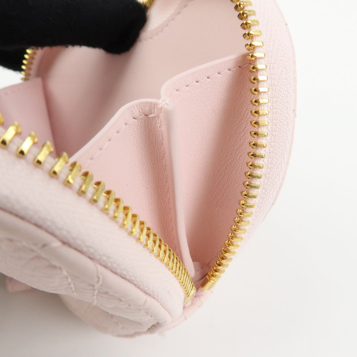 Christian Dior DiorAmour Caro Heart Pouch with Chain Cannage Quilt Calfskin, Pink, Leather, Clutch
