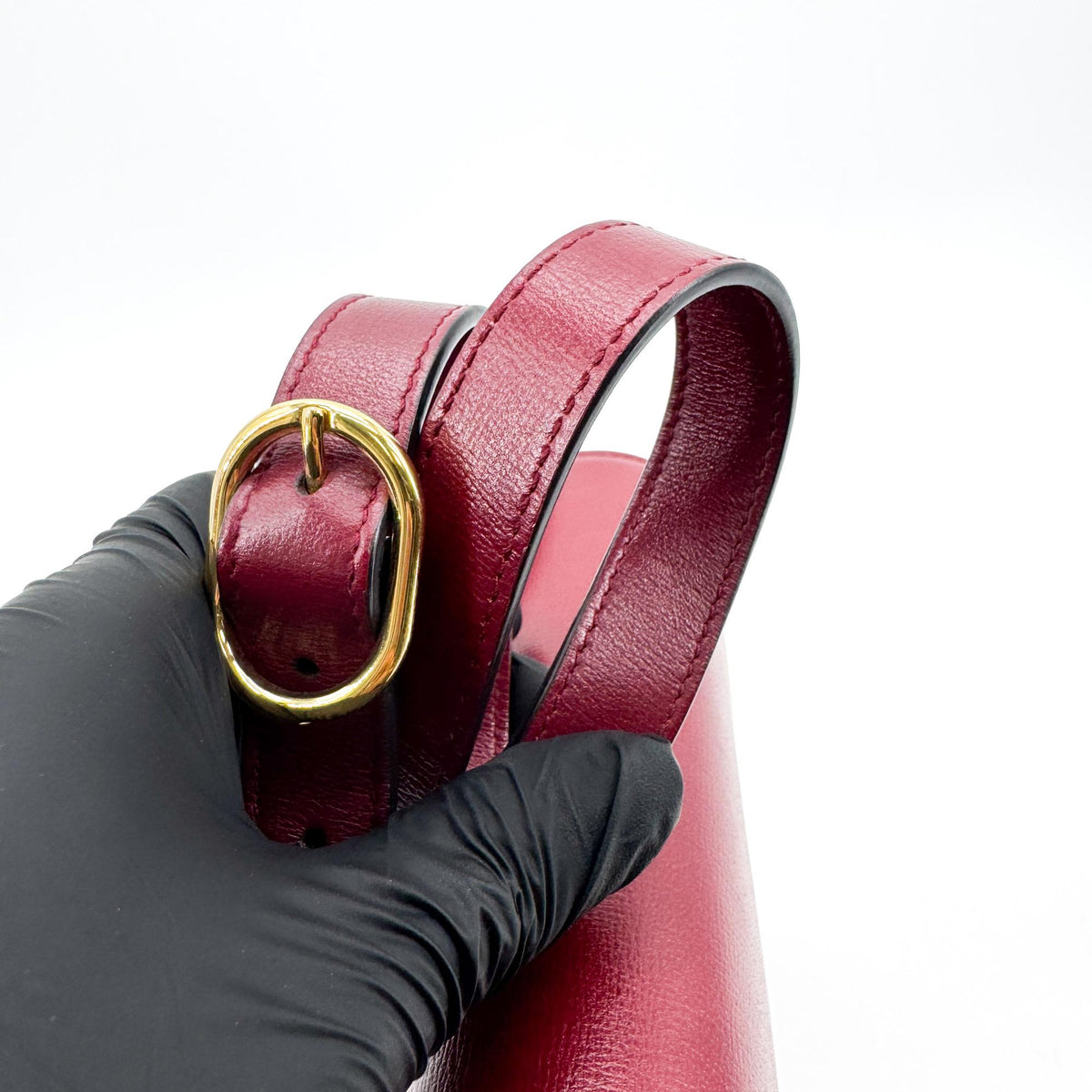 Gucci GG Ring Leather, Red, Leather, Shoulder Bag