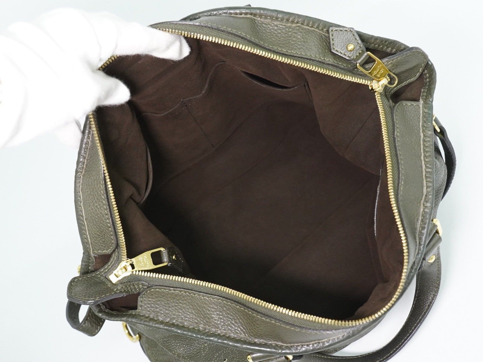 Louis Vuitton Stellar Mahina Leather, Khaki, Leather, Handbag