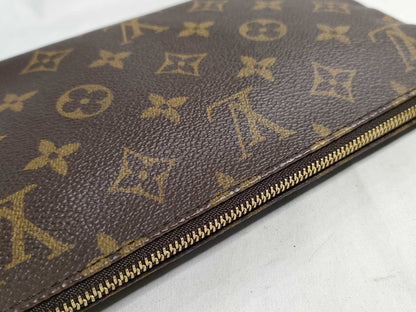 Louis Vuitton Pochette Accessoires Monogram Canvas, Brown, Canvas, Clutch