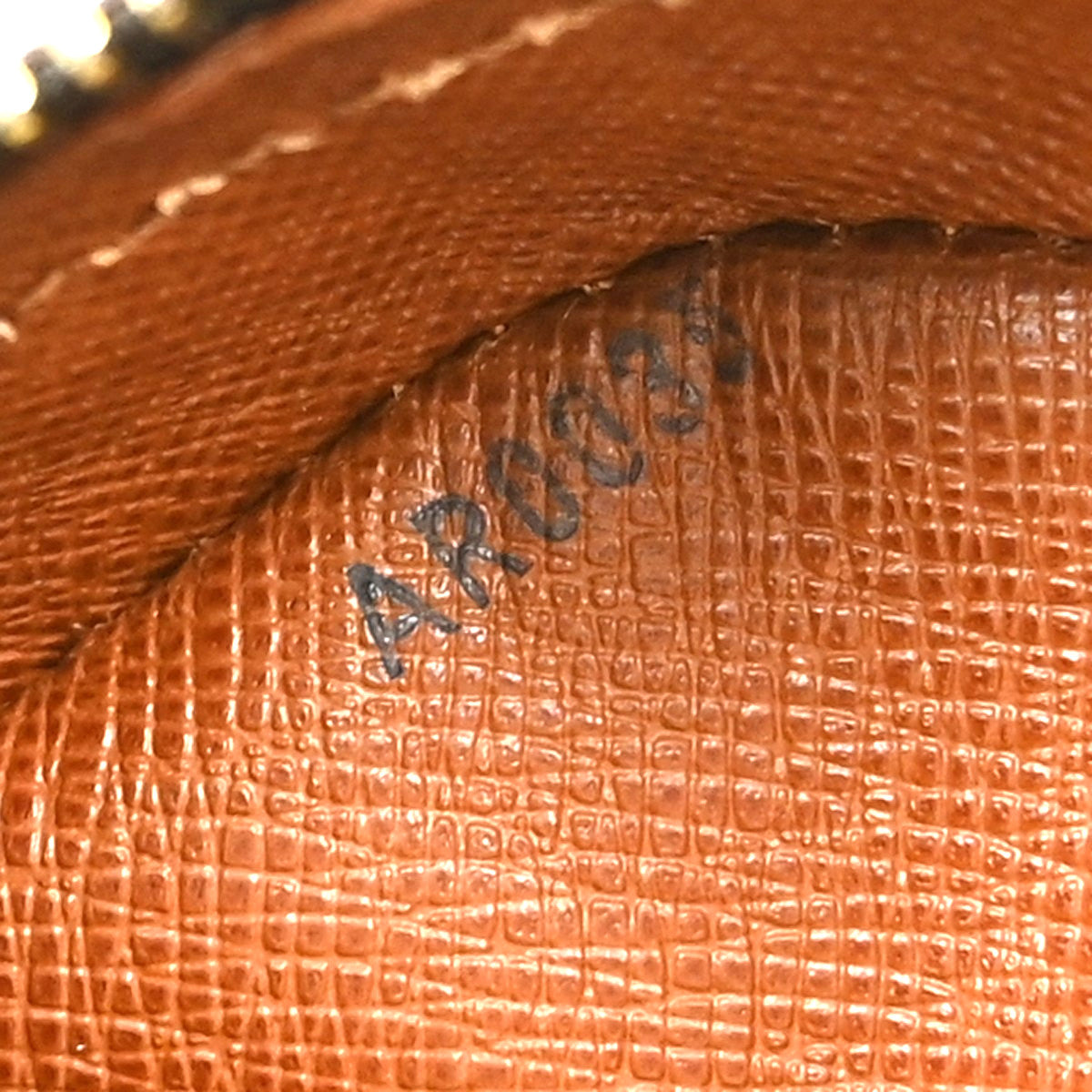 Louis Vuitton Nil Shoulder Bag Monogram Canvas, Brown, Canvas, Shoulder Bag