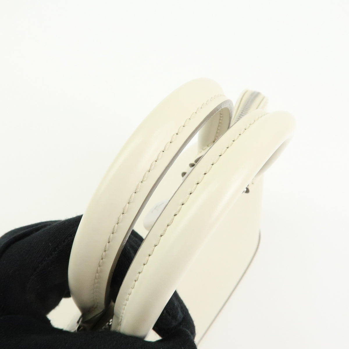 Louis Vuitton Alma Epi Leather, White, Leather, Handbag