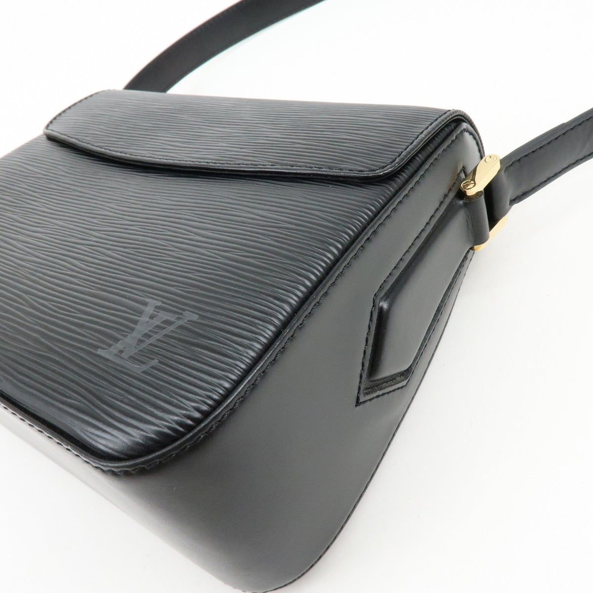 Louis Vuitton Buci Epi Leather, Black, Leather, Handbag