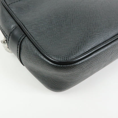 Louis Vuitton Kaluga Pochette Clutch Taiga Leather, Black, Leather, Clutch