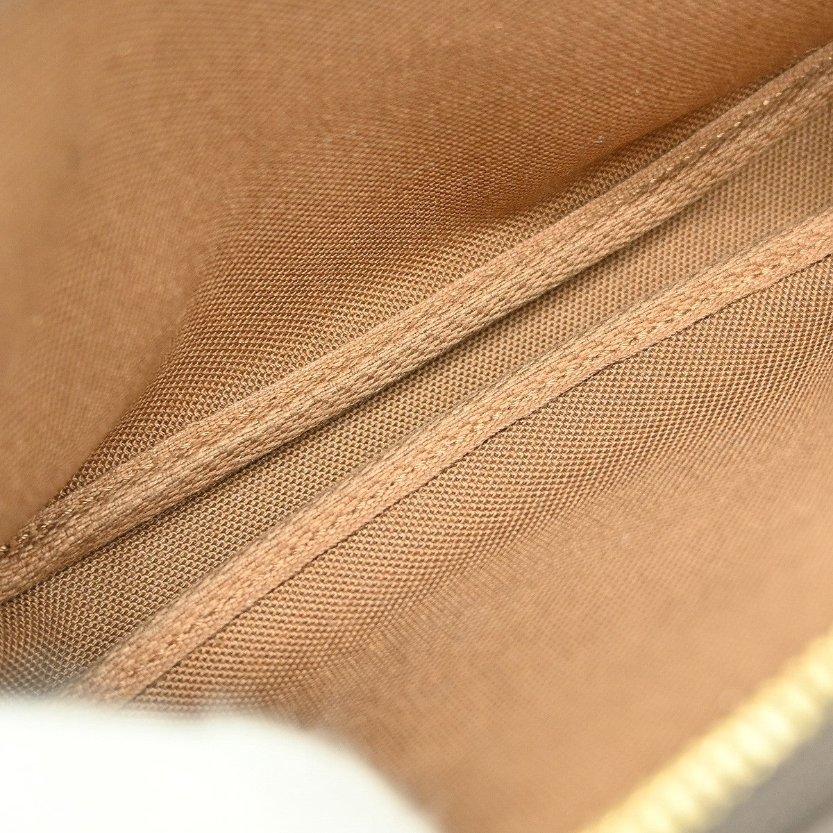 Louis Vuitton Mini pochette accessoires Canvas, Brown, Canvas, Clutch