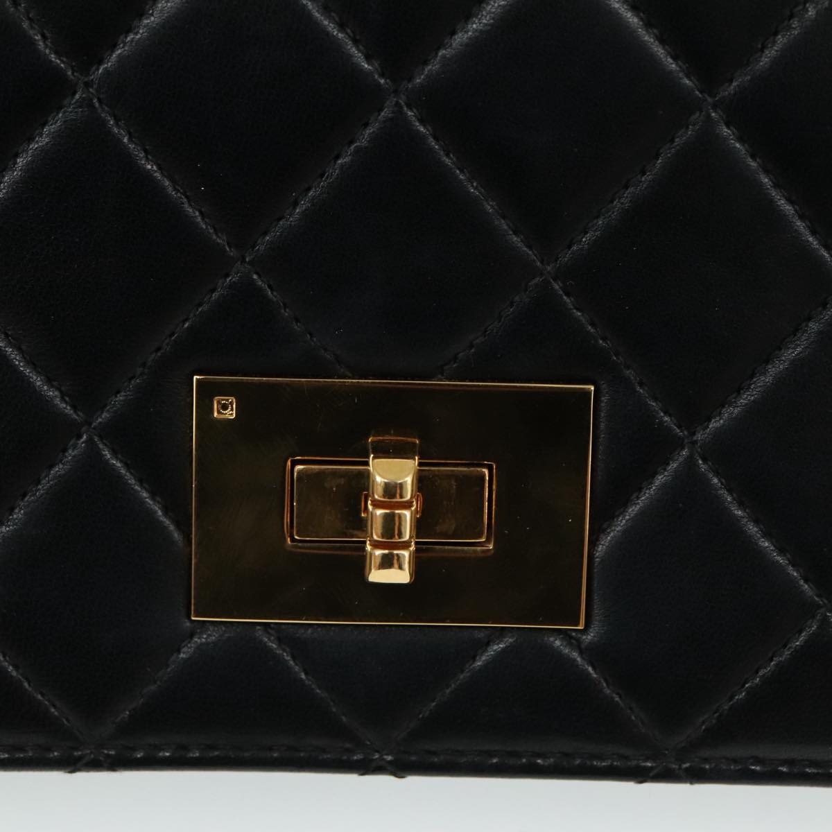 "Chanel 2,55" - Brandsamsara