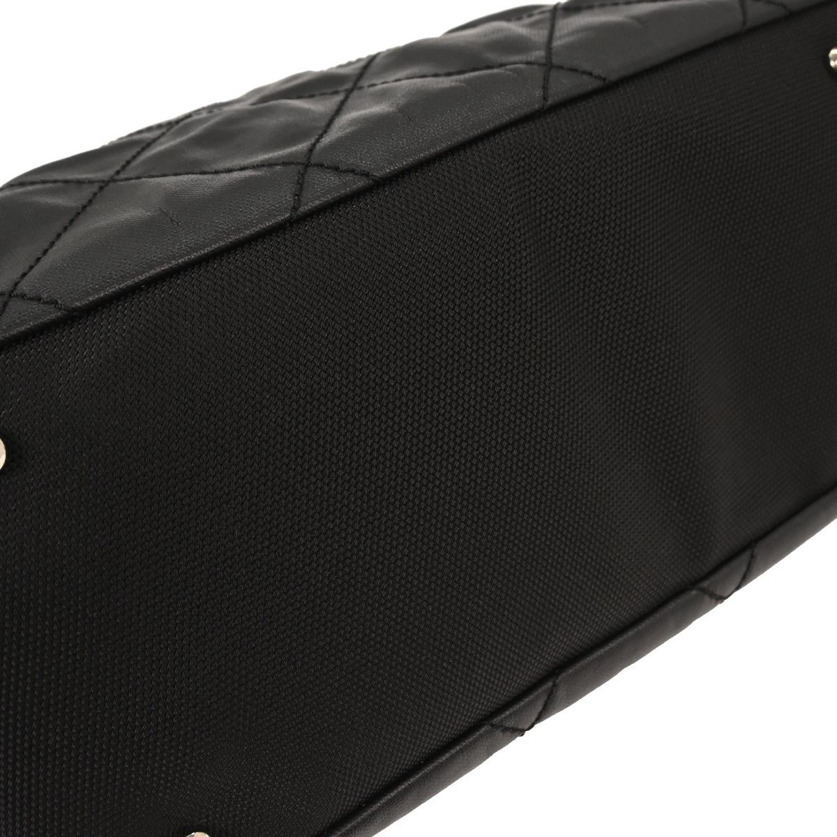 Chanel Biarritz Pocket Tote - Brandsamsara