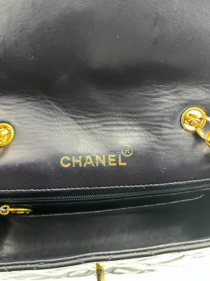 Chanel BLACK PATENT LEATHER HANDBAG - Brandsamsara