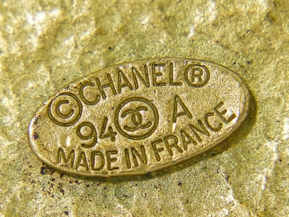 Chanel CC Brooch - Brandsamsara