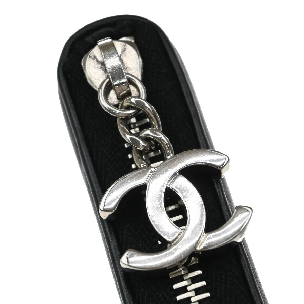 Chanel CC Charm Zip Around - Brandsamsara