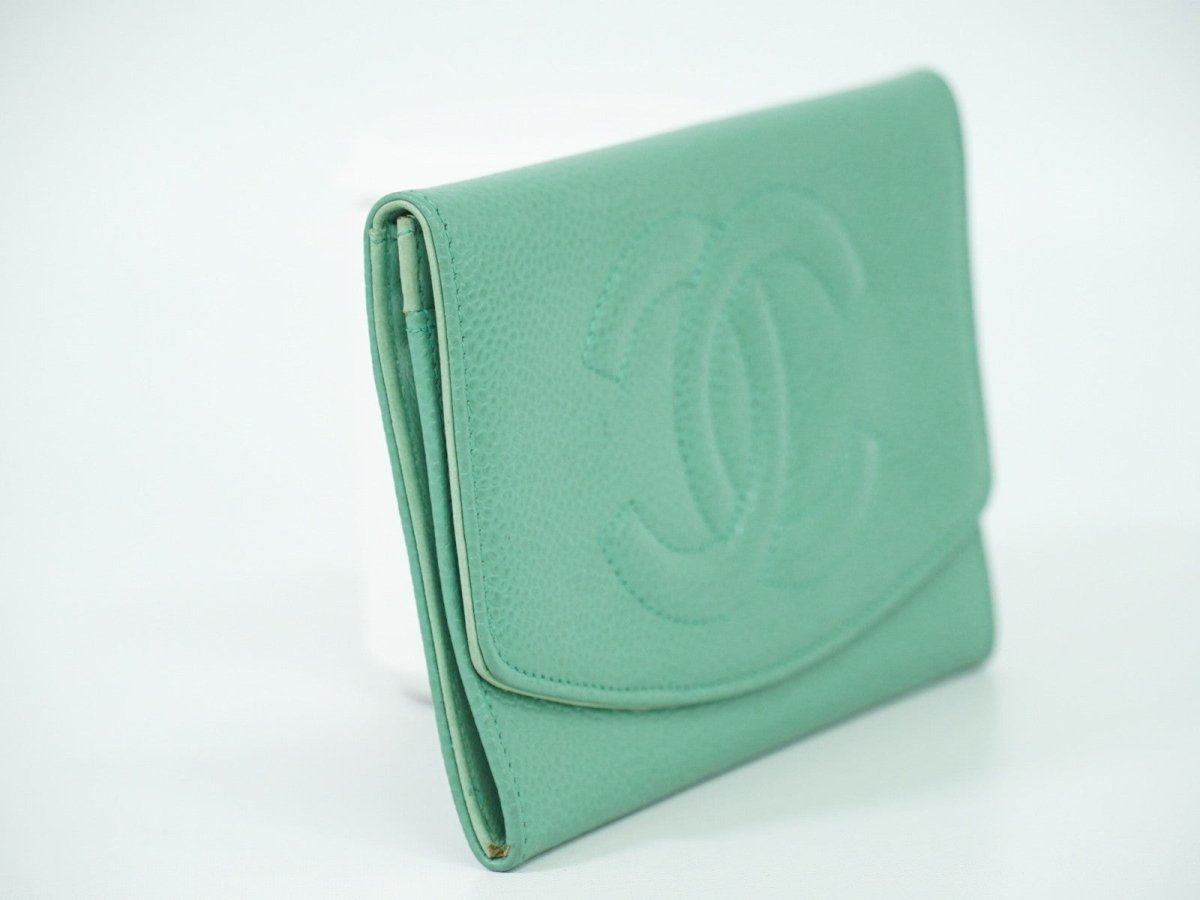 Chanel CC Compact Wallet - Brandsamsara