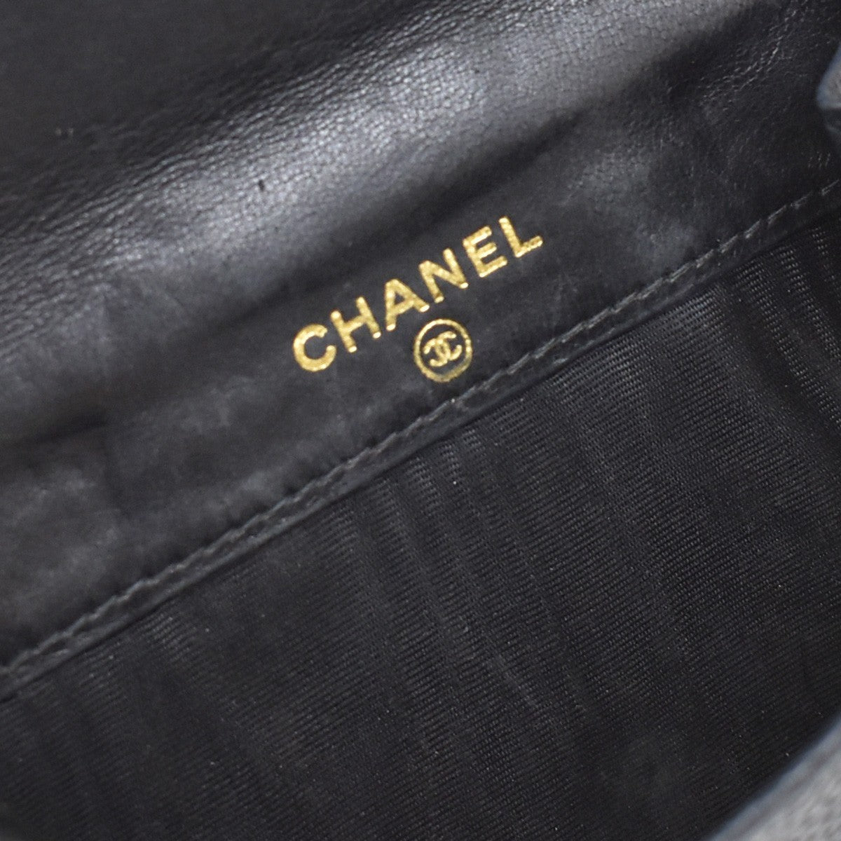 Chanel CC Compact Wallet - Brandsamsara