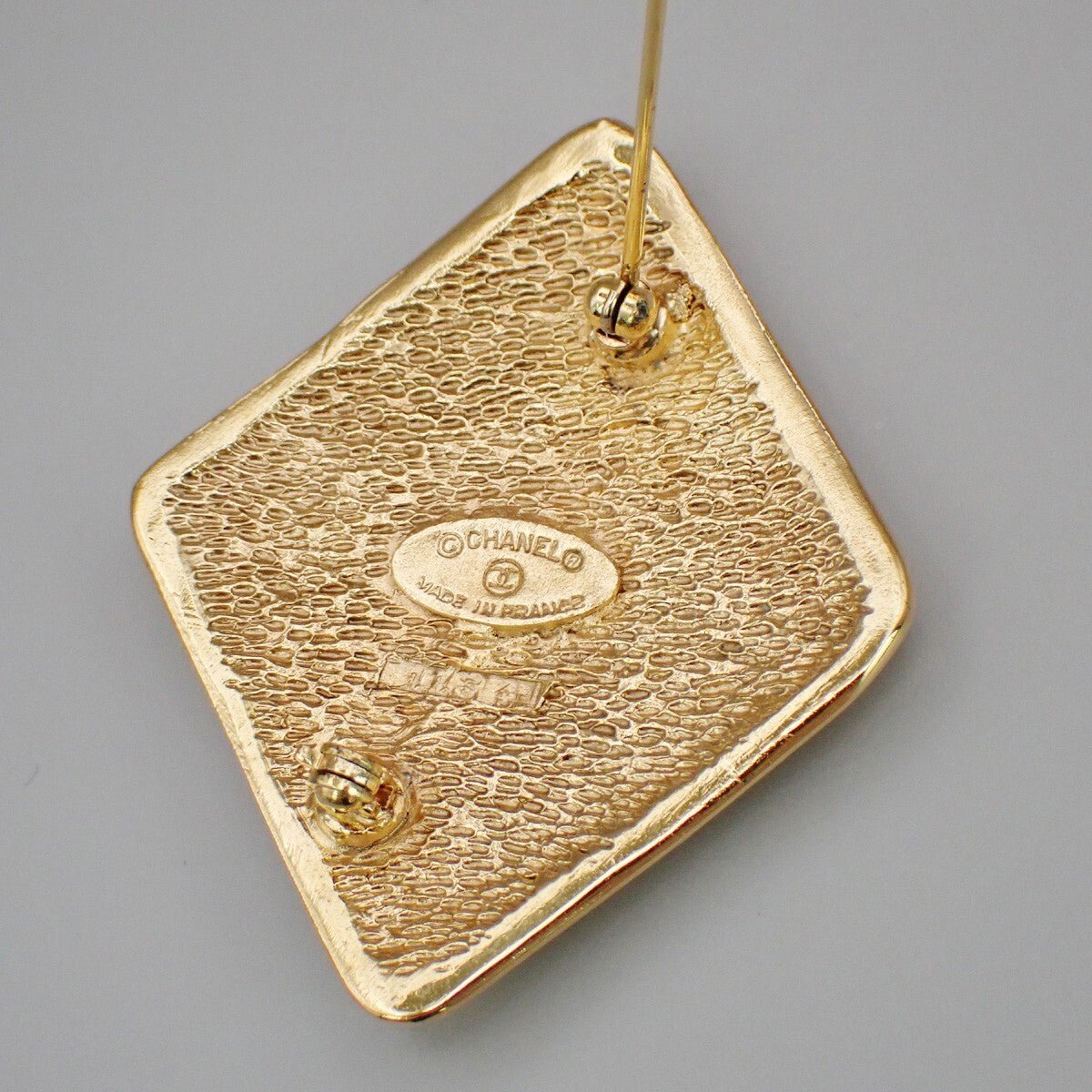 Chanel Vintage CC Diamond Brooch - Brandsamsara