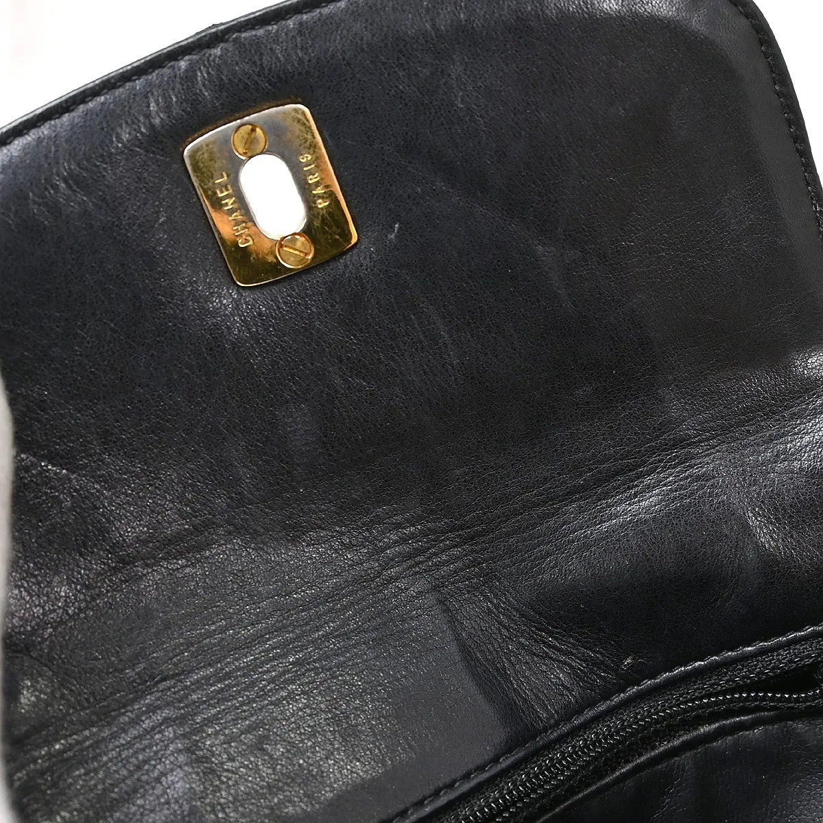 Chanel Vintage CC Flap Waist - Brandsamsara