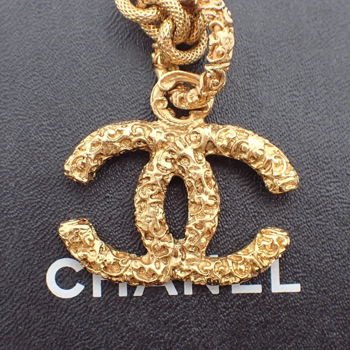 Chanel Vintage CC Logo Chain Charm Pendant - Brandsamsara