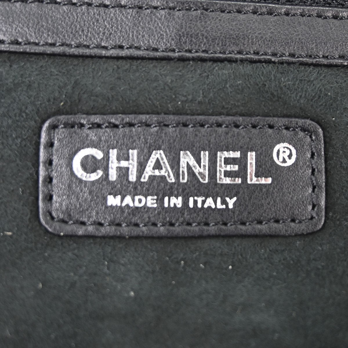 Chanel Vintage Embroidered CC Chain Tote - Brandsamsara