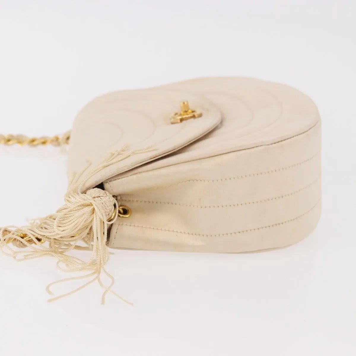 Chanel Vintage Round Flap - Brandsamsara