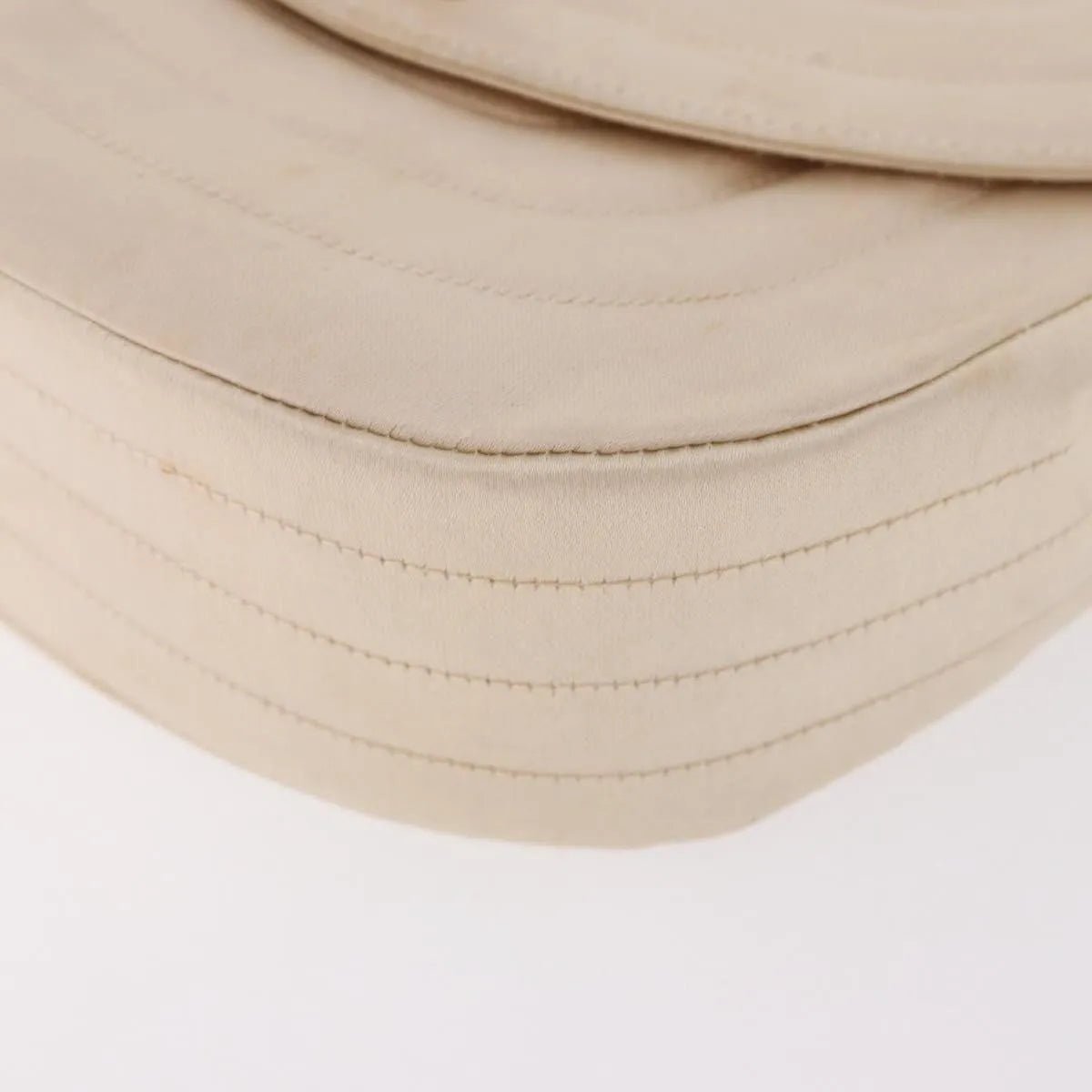 Chanel Vintage Round Flap - Brandsamsara
