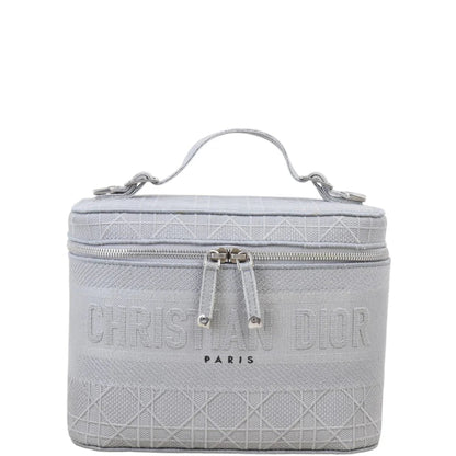 Christian Dior 30 Montaigne Cosmetic Pouch - Brandsamsara