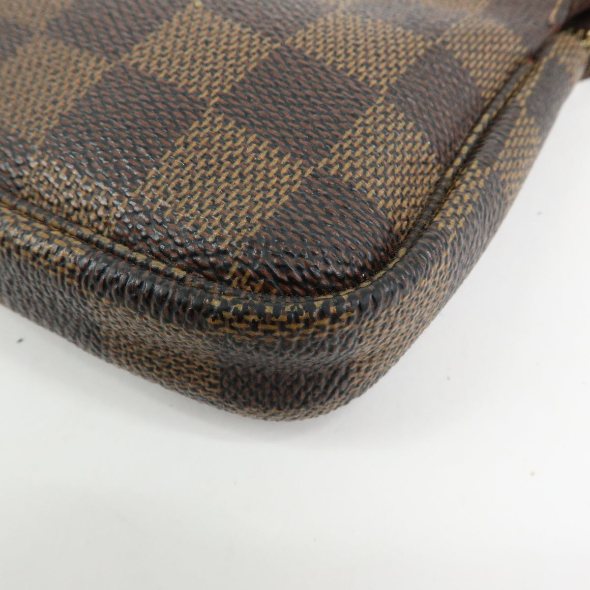 Louis Vuitton Pochette Accessoires Damier, Brown, Canvas, Clutch