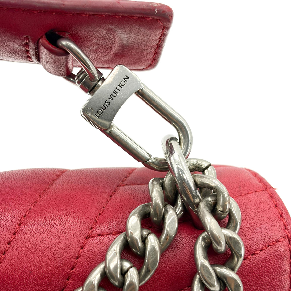 Louis Vuitton New Wave Chain Quilted Leather, Red, Leather, Handbag