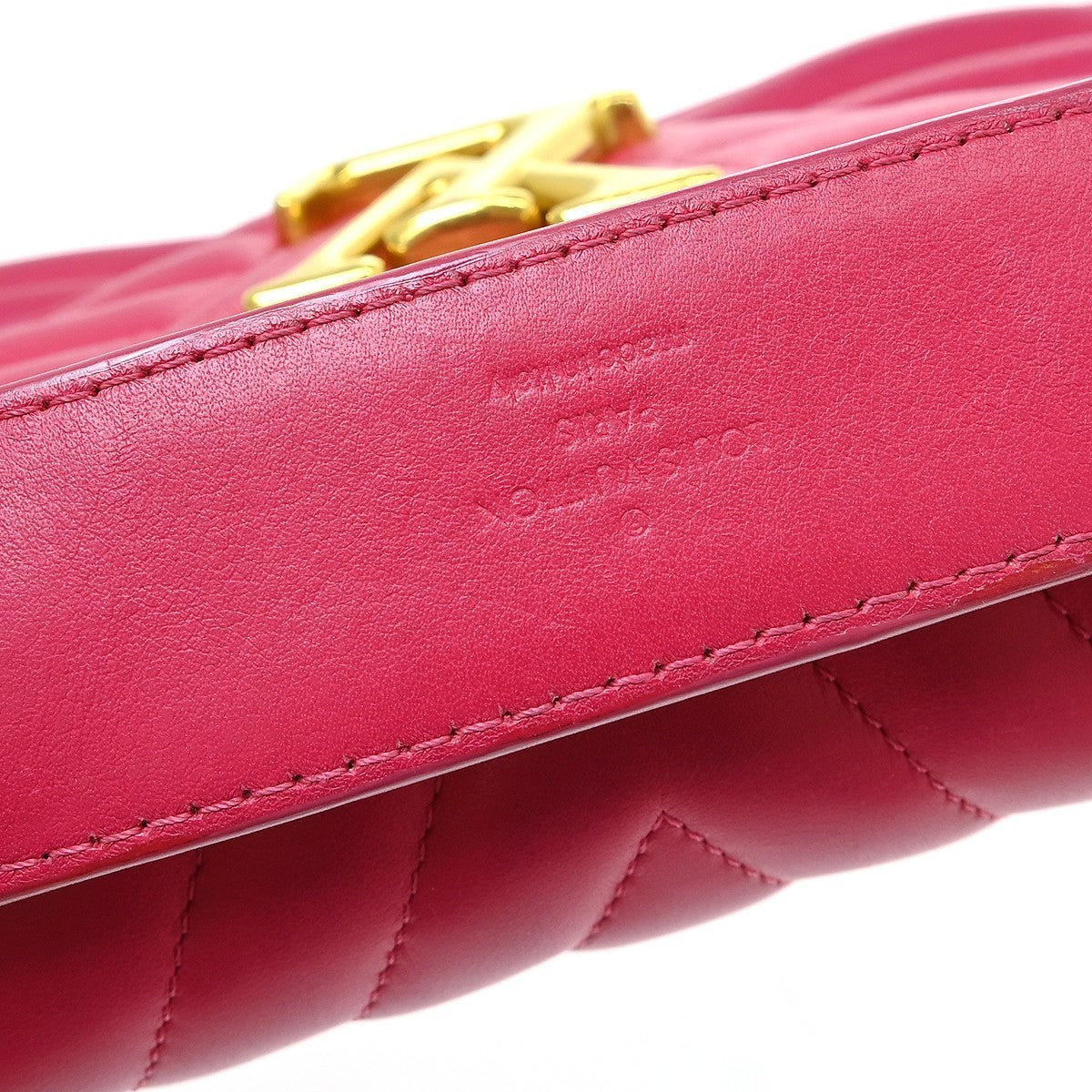 Louis Vuitton New Wave Chain Quilted Leather, Pink, Leather, Handbag