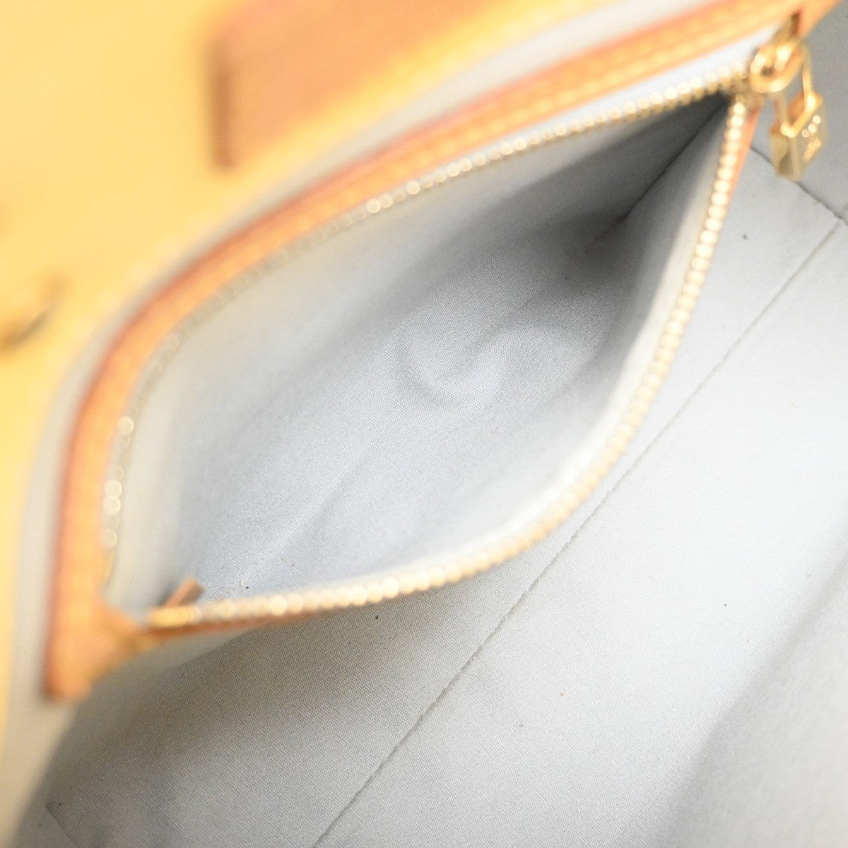 Louis Vuitton Robert Wilson Reade Vernis, Yellow, Patent Leather, Tote Bag