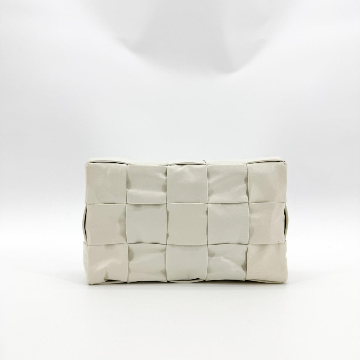 Bottega Veneta Brick Cassette Maxi Intrecciato Leather, White, Leather, Shoulder Bag