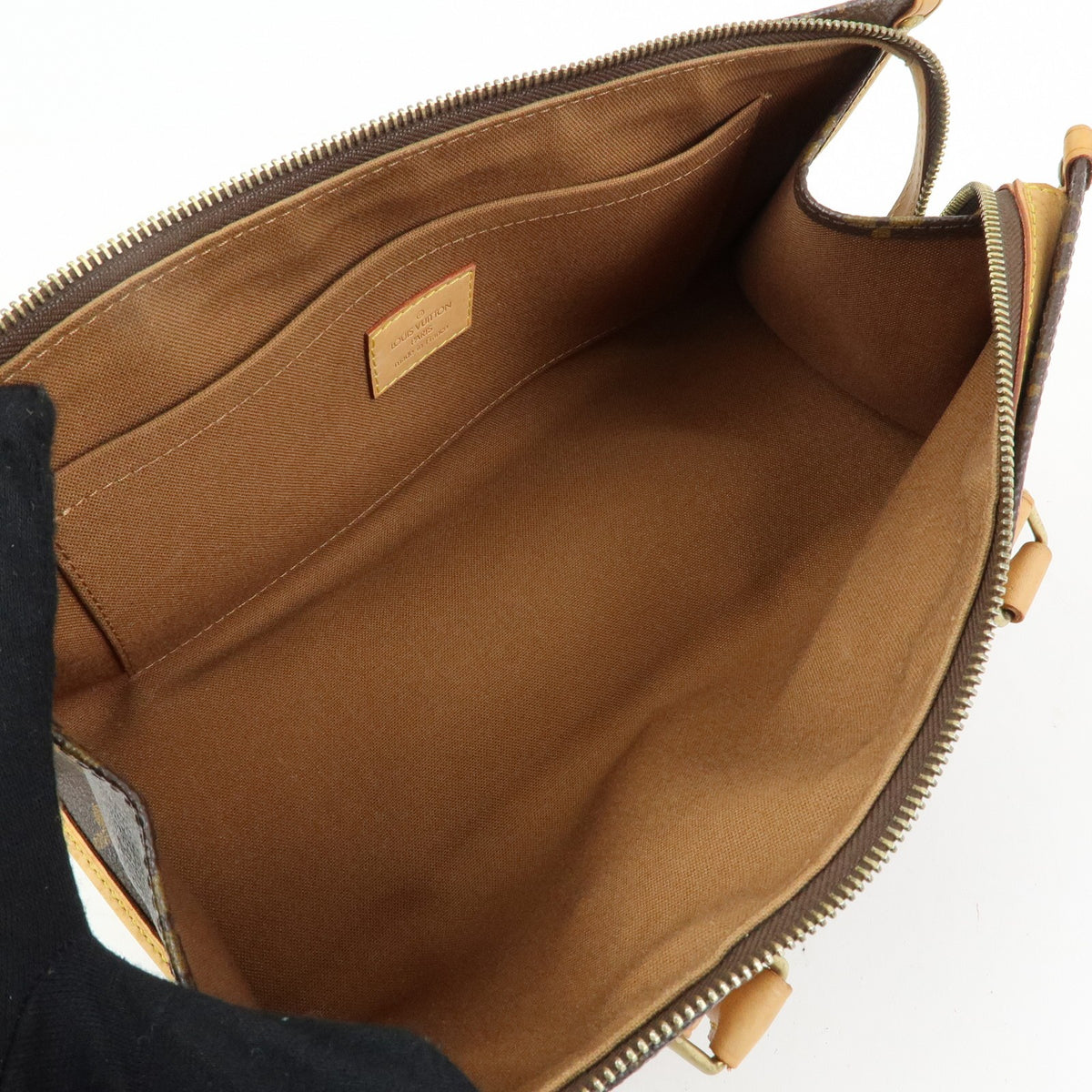 Louis Vuitton Popincourt Handle Monogram Canvas, Brown, Canvas, Handbag