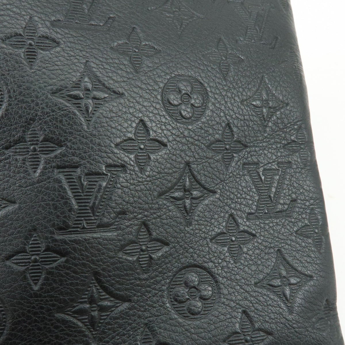 Louis Vuitton Pochette To-Go Monogram Shadow Leather, Black, Leather, Clutch