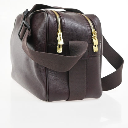 Louis Vuitton Reporter Taiga Leather, Brown, Leather, Shoulder Bag