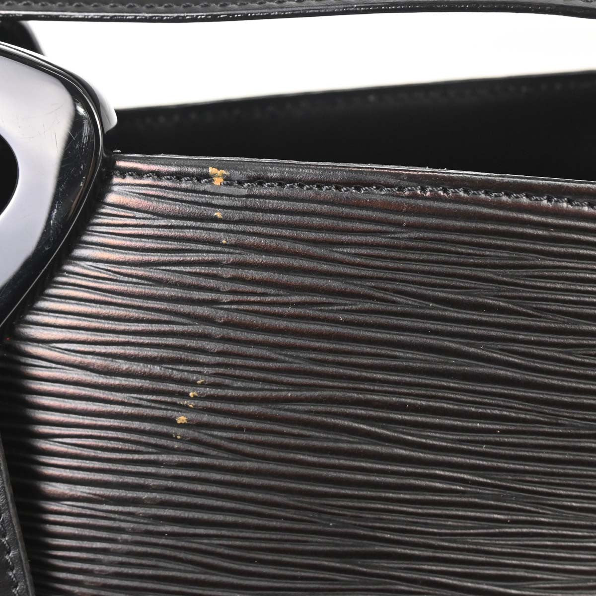 Louis Vuitton Reverie Epi Leather, Black, Leather, Shoulder Bag