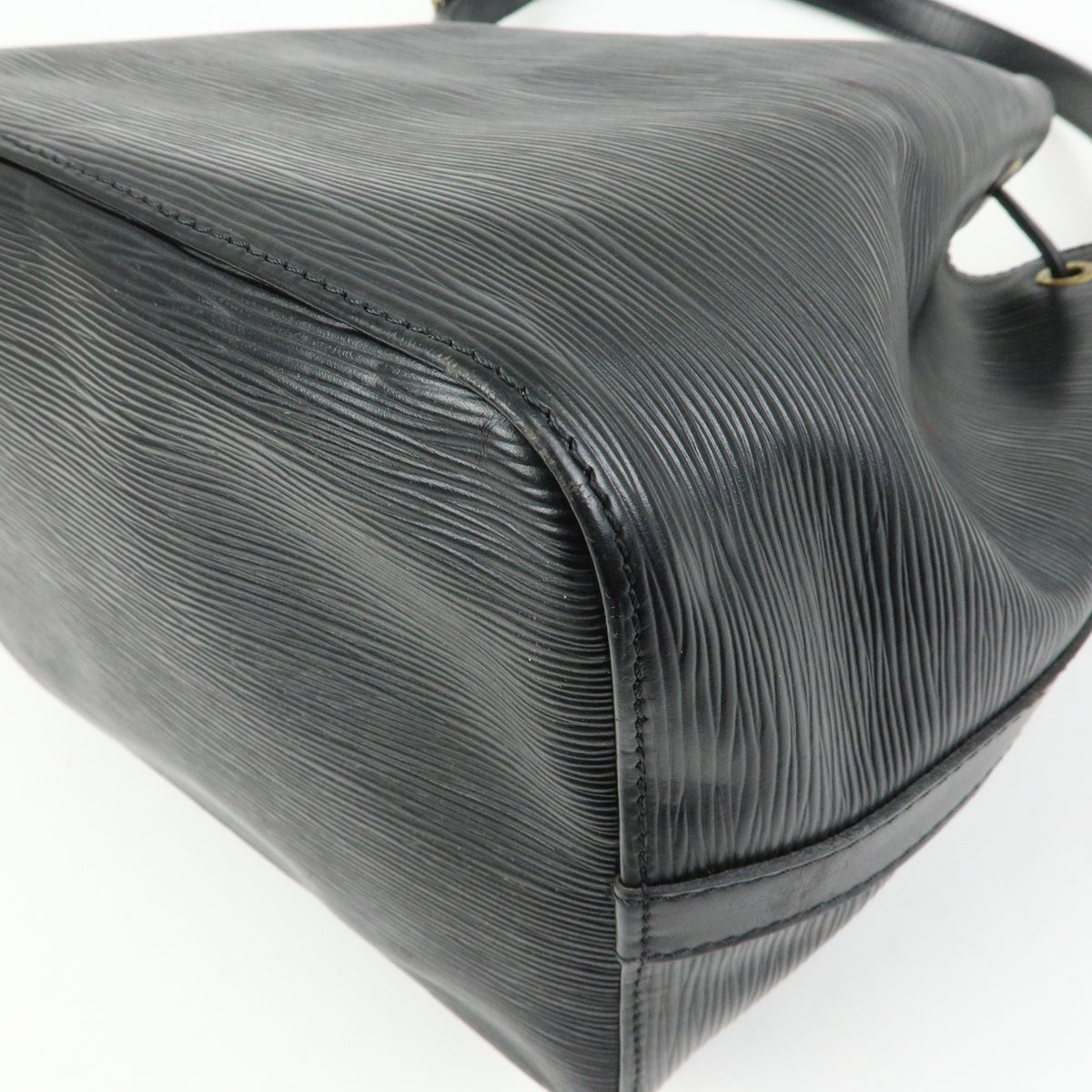 Louis Vuitton Petit Noe Epi Leather, Black, Leather, Handbag