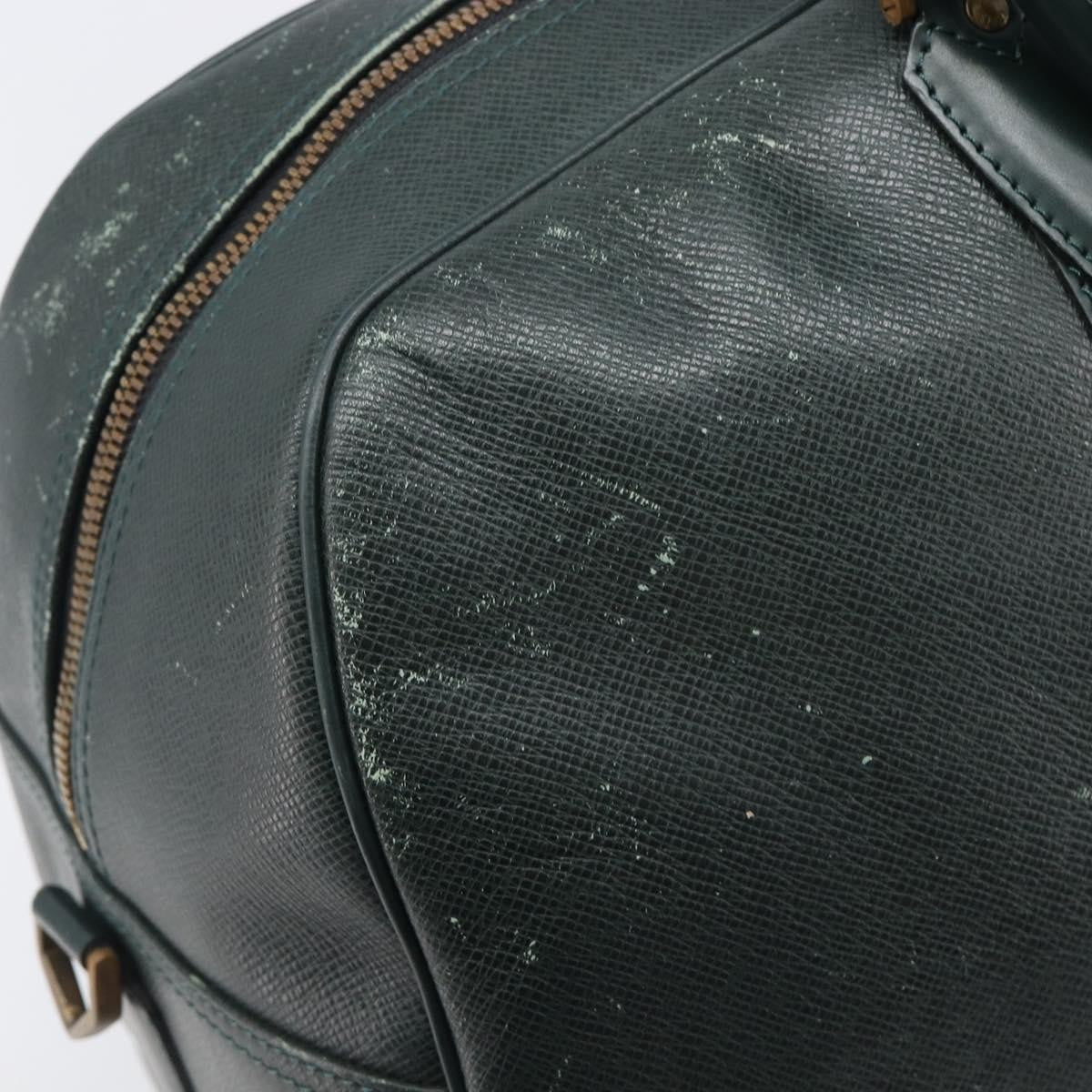Louis Vuitton Kendall Taiga Leather, Green, Leather, Handbag