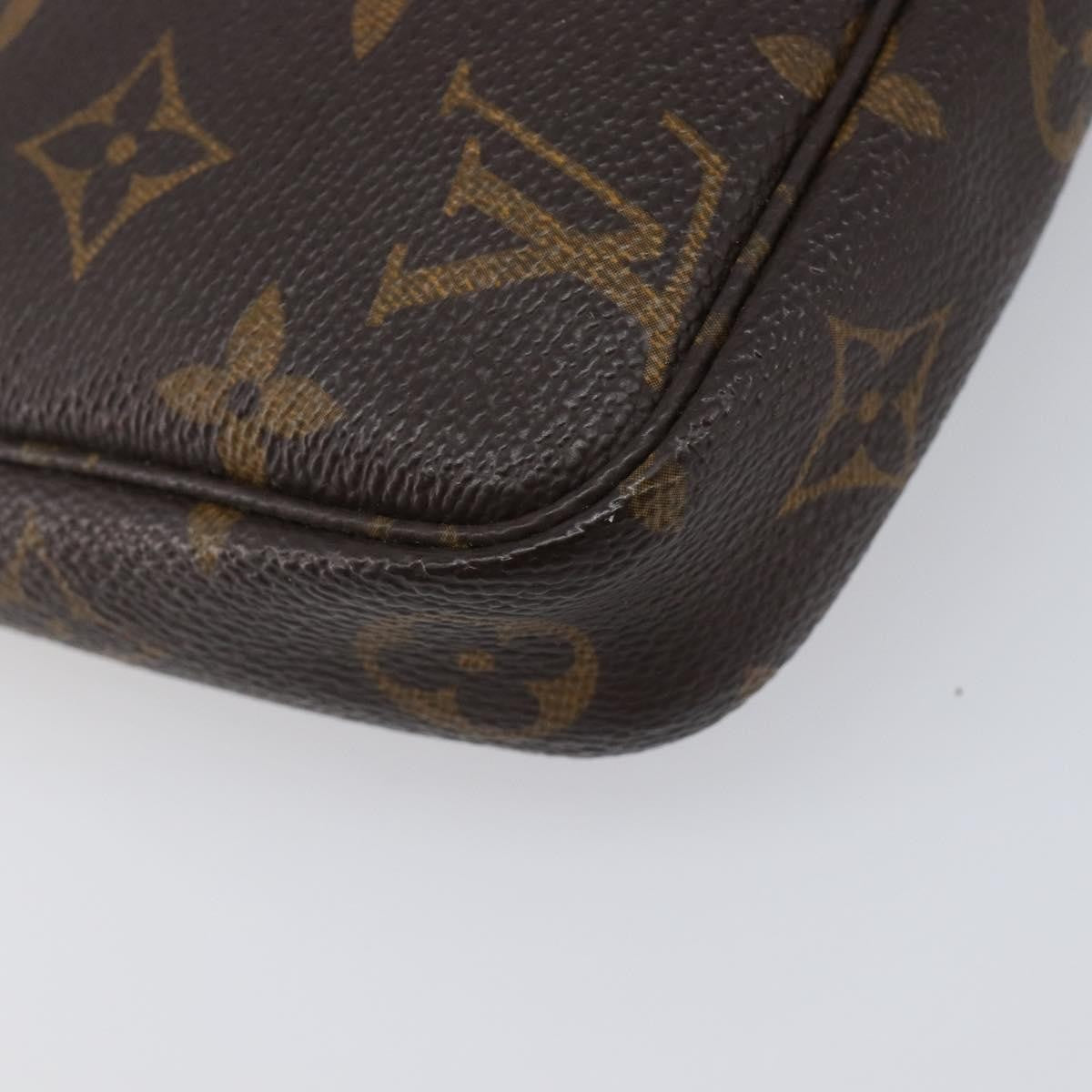 Louis Vuitton Pochette Accessoires Monogram Canvas, Multicolour, Canvas, Clutch