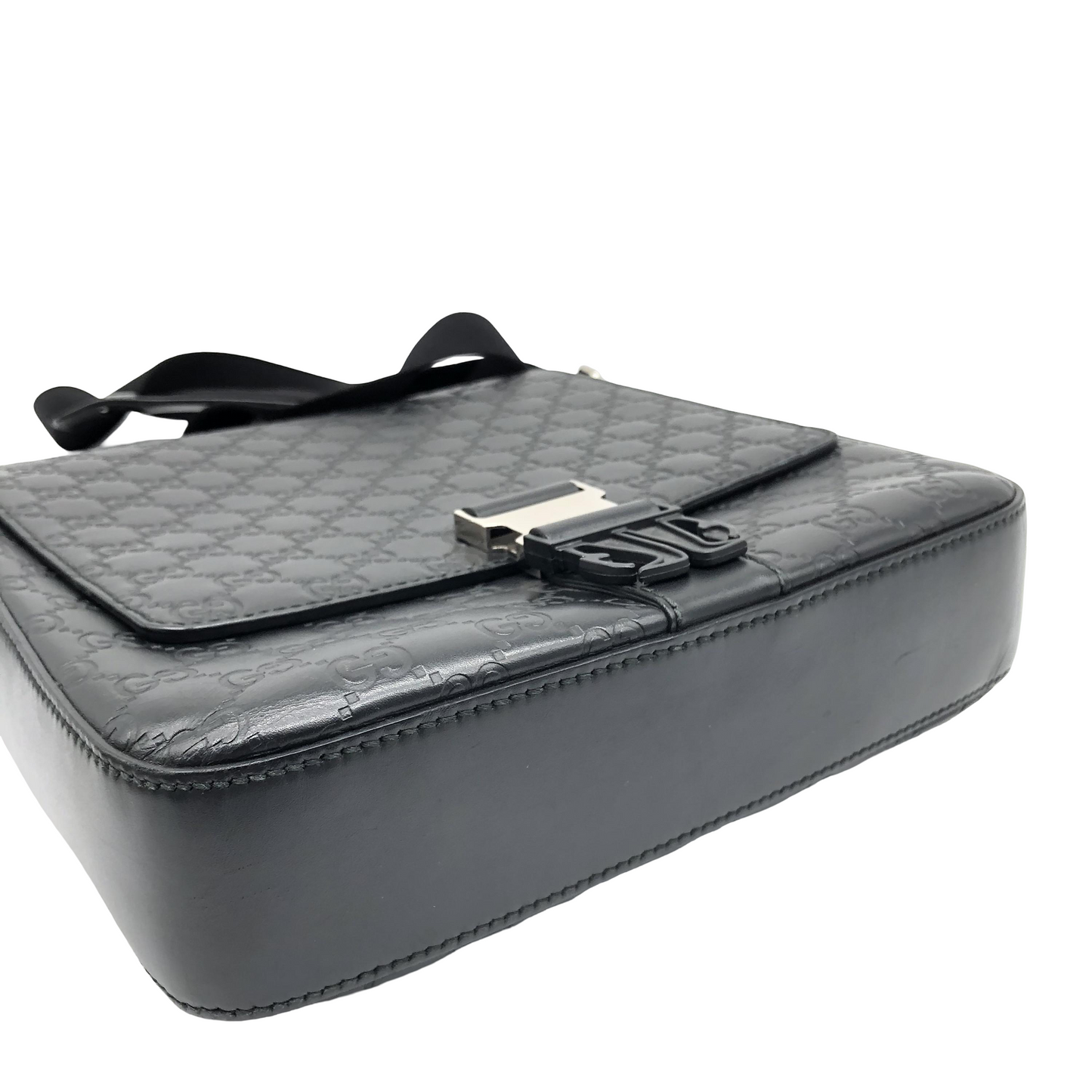 Gucci Buckle Flap Messenger Guccissima Leather, Black, Leather, Shoulder Bag