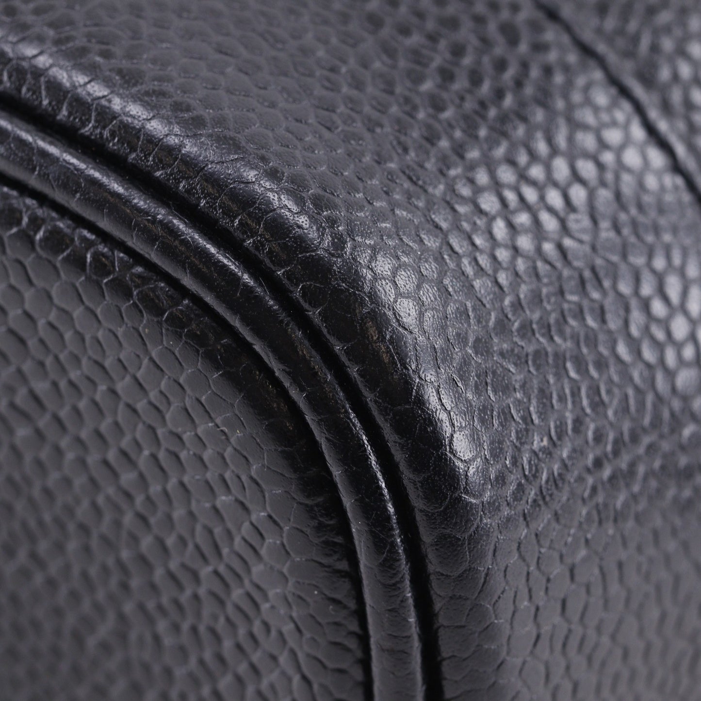 Chanel Vintage Timeless Cosmetic Case Caviar, Black, Leather, Handbag