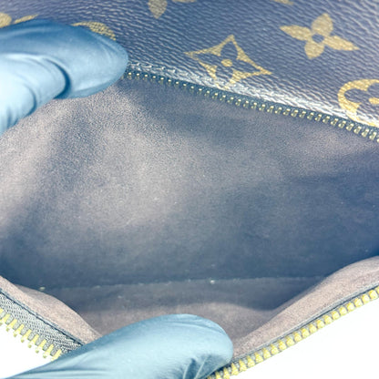 Louis Vuitton Pochette Metis Monogram Canvas, Brown, Canvas, Clutch