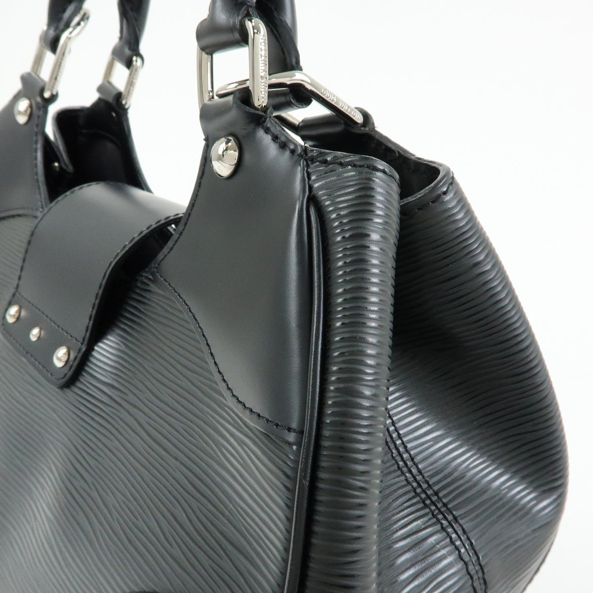 Louis Vuitton Montaigne Sac Epi Leather, Black, Leather, Handbag
