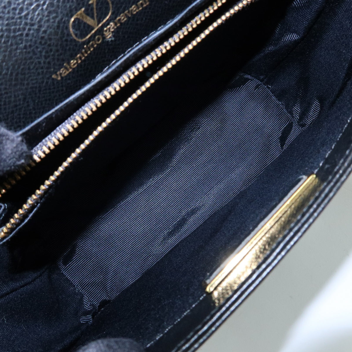 Valentino Garavani VLogo Flap Leather, Black, Leather, Shoulder Bag