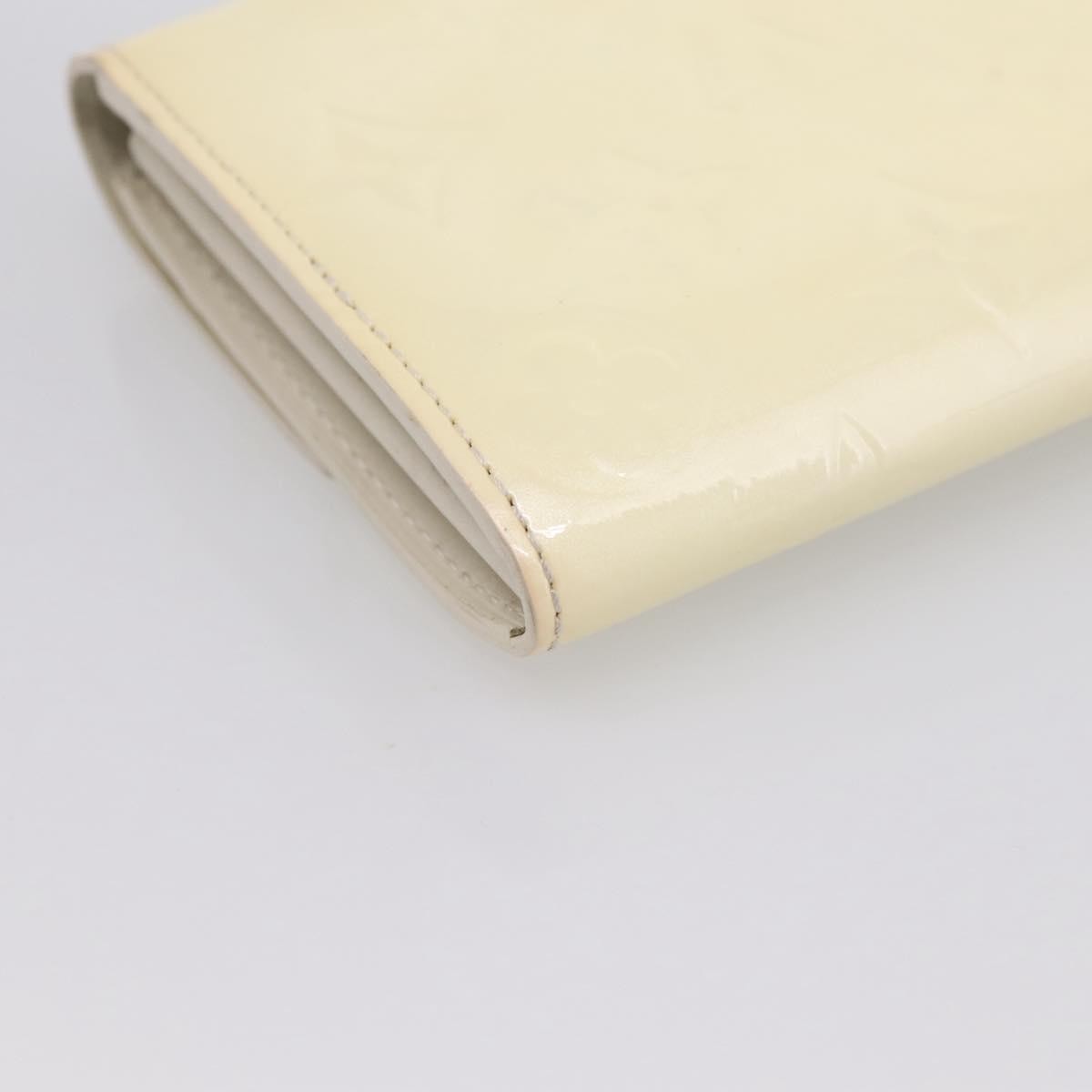 Louis Vuitton Vintage Sarah Monogram Vernis, Beige, Patent Leather, Wallet