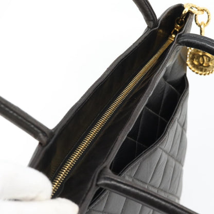 Chanel Matelassé Lambskin leather, Black, Leather, Tote Bag