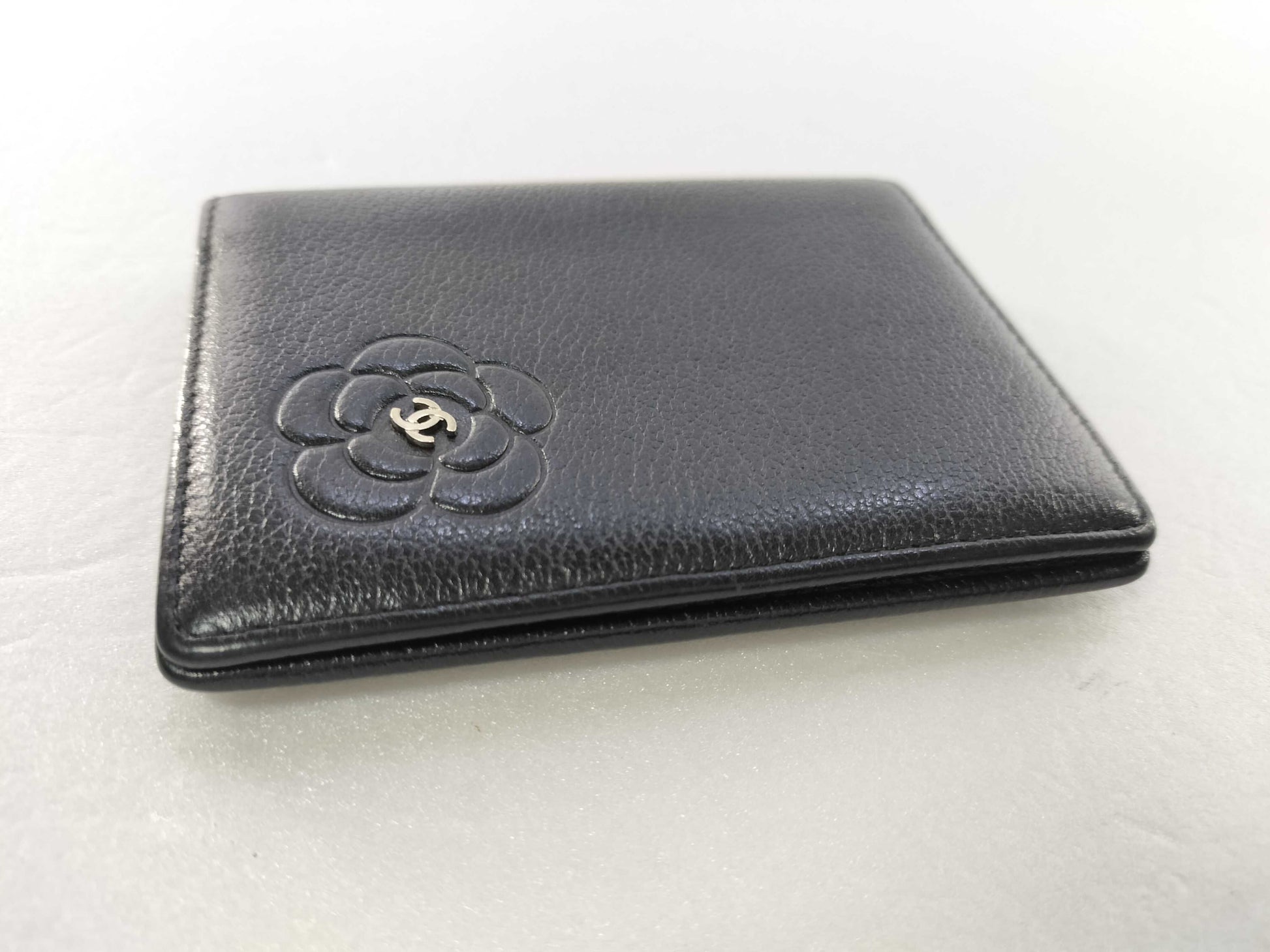 Chanel Camellia Card Case Studded Camellia Lambskin, Black, Calfskin, Card Holder