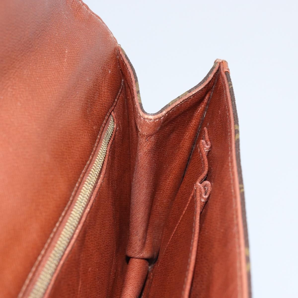Louis Vuitton Dame Pochette Monogram Canvas, Brown, Canvas, Clutch